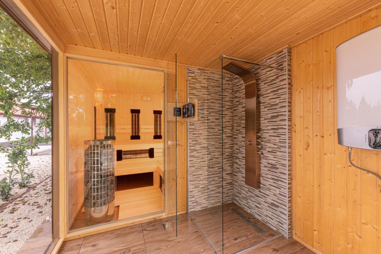 Nefelejcs Vendeghaz Otel Toalmas Dış mekan fotoğraf