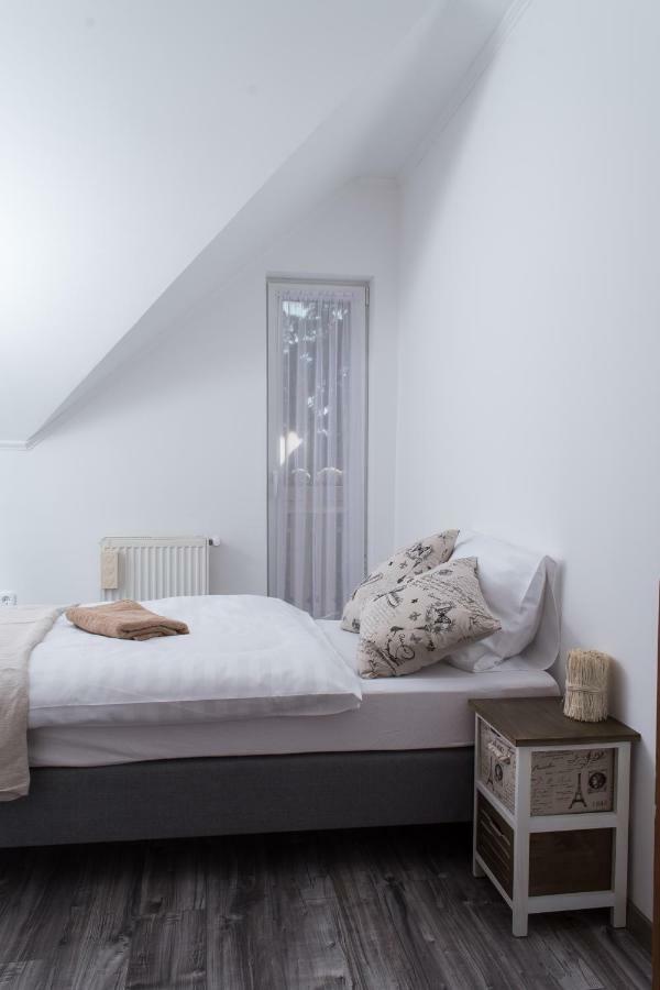 Nefelejcs Vendeghaz Otel Toalmas Dış mekan fotoğraf