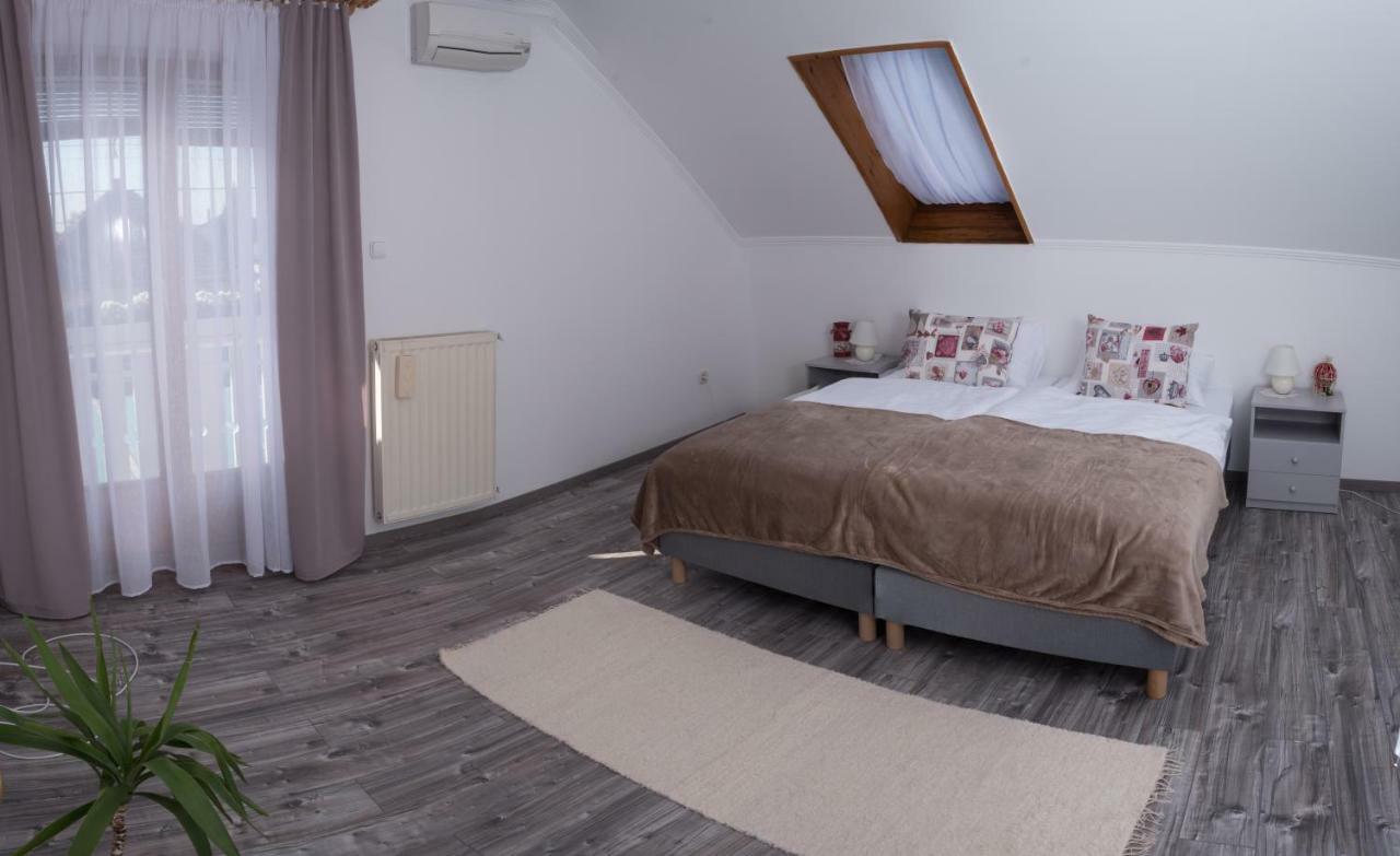 Nefelejcs Vendeghaz Otel Toalmas Dış mekan fotoğraf